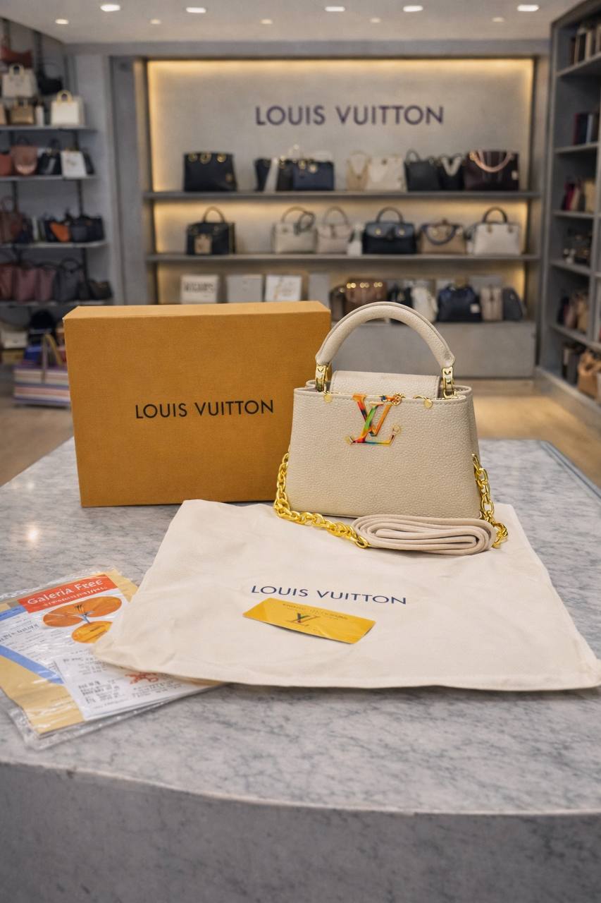 Louis Vuitton Capucines Mini Bag