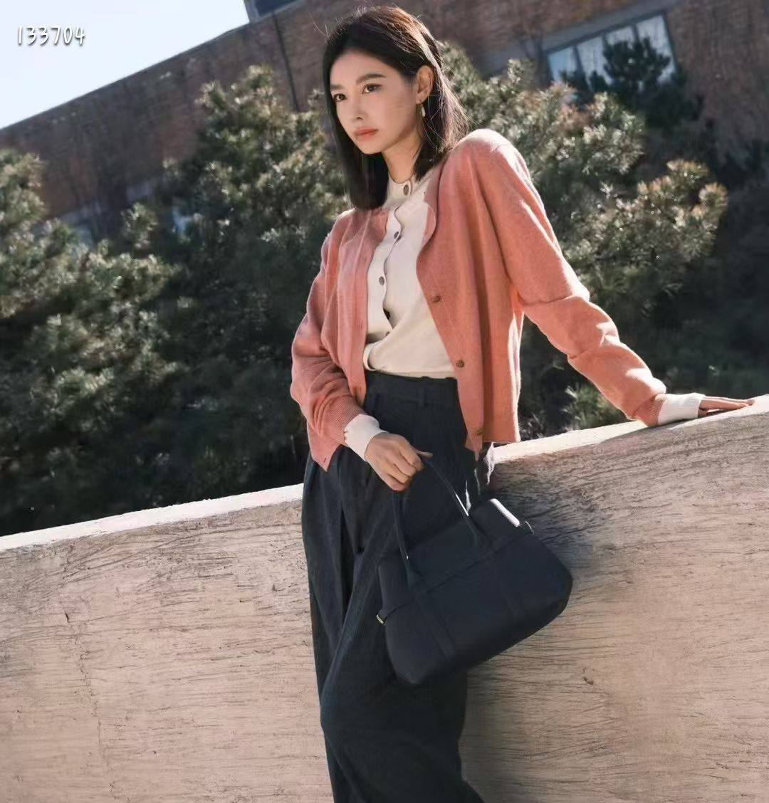 loropiana The Luxe Grained Leather Tote