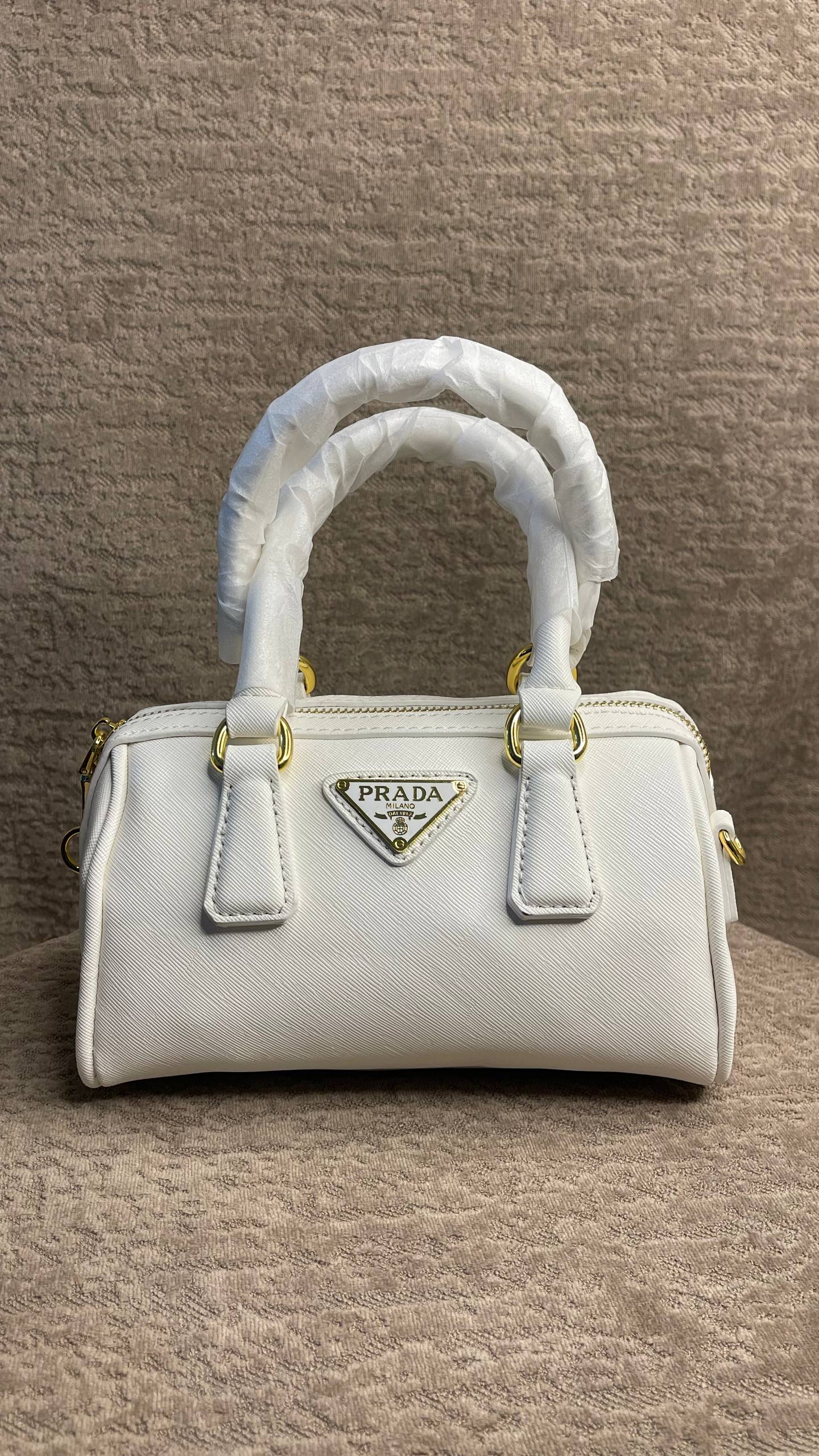 Elegant Saffiano Leather Handbag