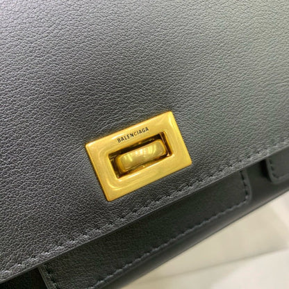 The New Baguette Top-Handle