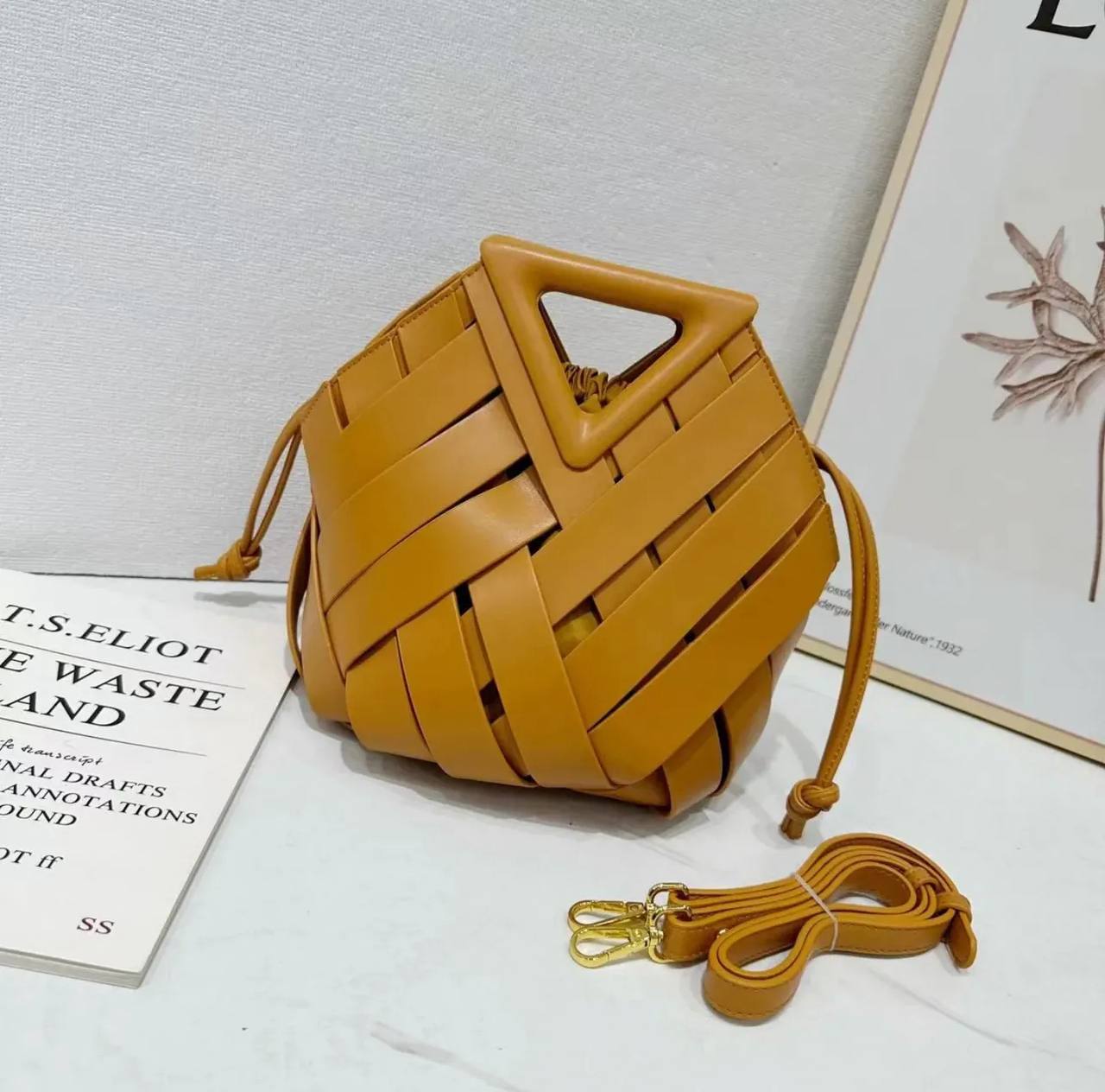 The Geometric Woven Handbag