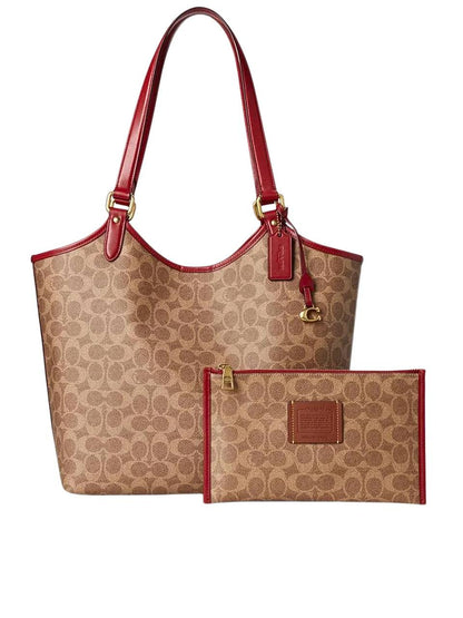 Coach Willow Tote in Signature Canvas