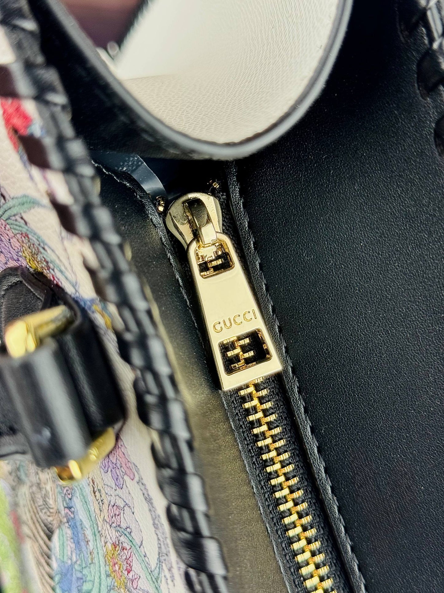 Gucci Special Edition Tote Bag Series