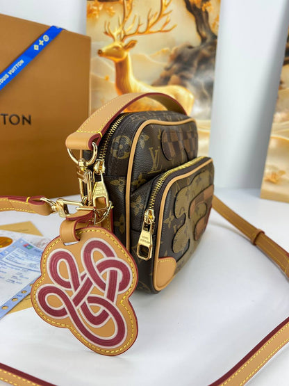 Louis Vuitton Utility Messenger Bag (Collab/Special Edition Edition)