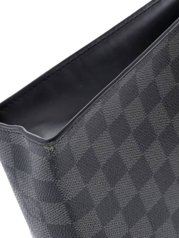 Louis Vuitton Toiletry Voyage / Pouch Voyage MM unisex