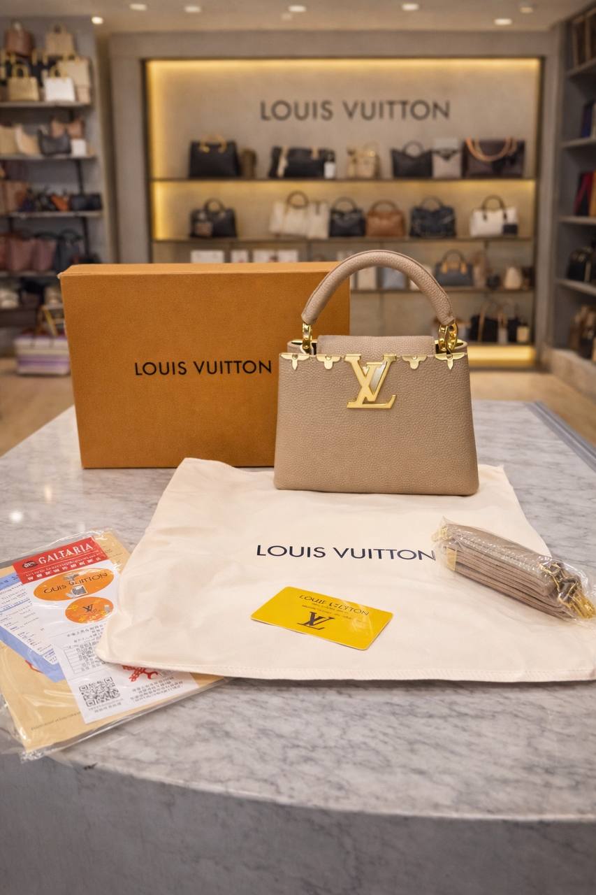 Louis Vuitton Capucines BB