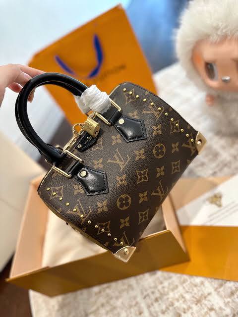 Louis Vuitton Speedy Bandoulière 20 (Studded Monogram Edition)