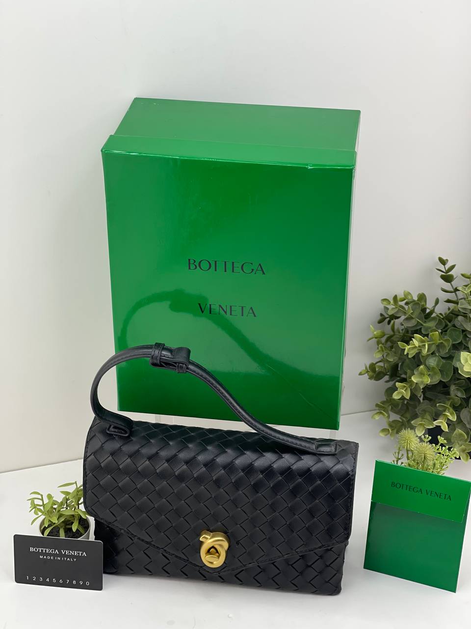 Bottega Knot Lock Fondant Bag