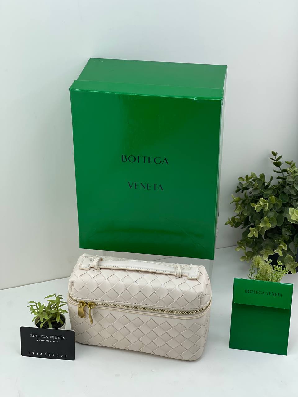 Bottega Veneta Intrecciato Leather Vanity Case Bag