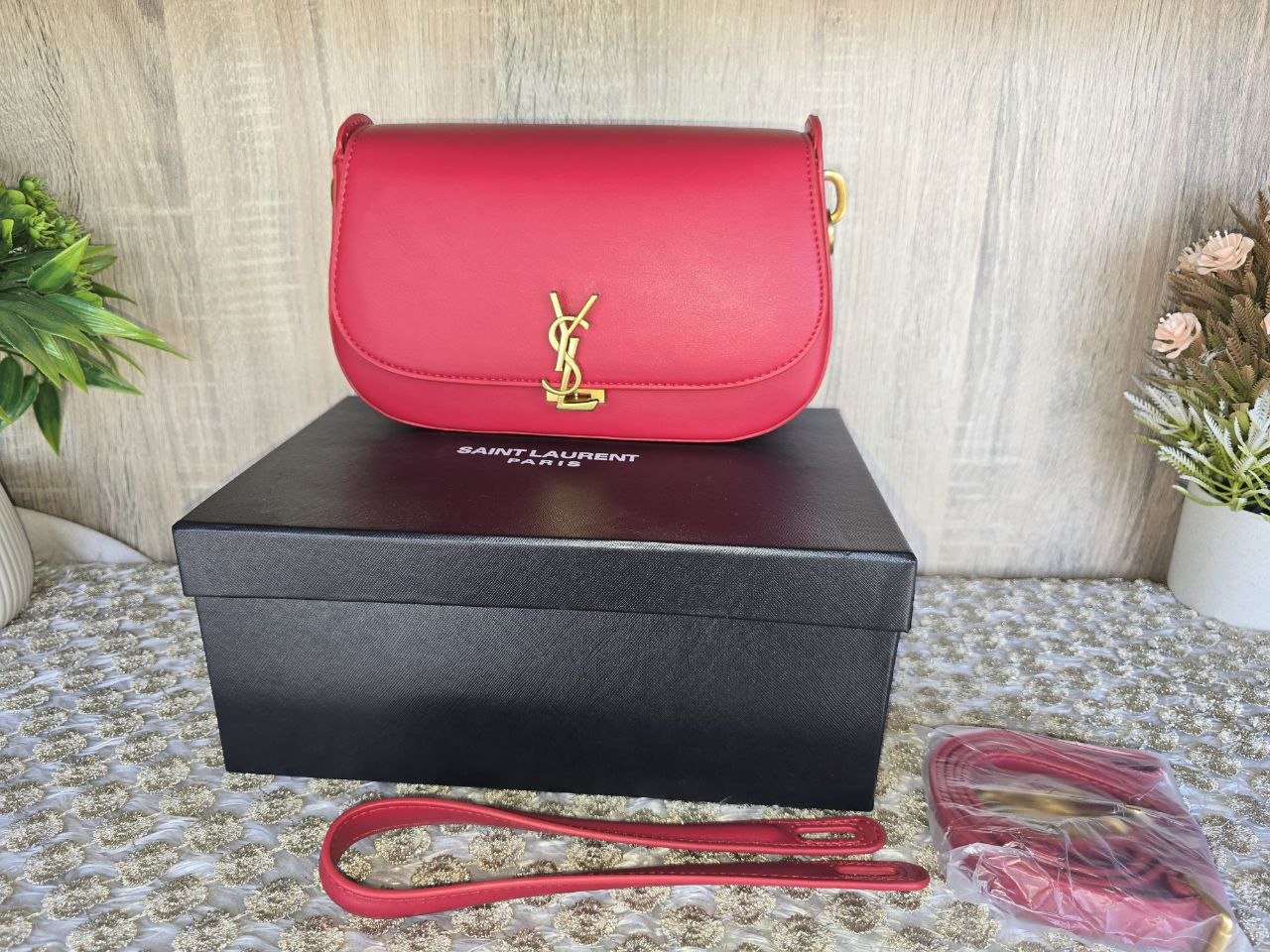 Bag 👜  YSL stunning luxury shoulder