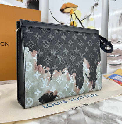 Louis Vuitton Poche Toilette / Toiletry Pouch