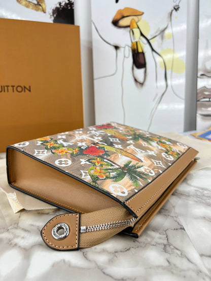 Louis Vuitton Poche Toilette / Toiletry Pouch