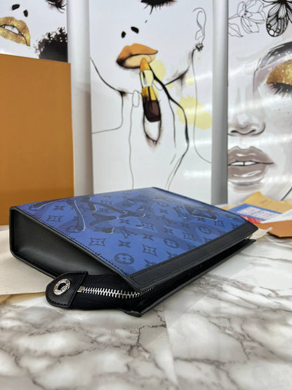 Louis Vuitton Poche Toilette / Toiletry Pouch