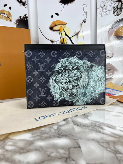 Louis Vuitton Poche Toilette / Toiletry Pouch
