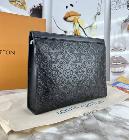 Louis Vuitton Poche Toilette / Toiletry Pouch