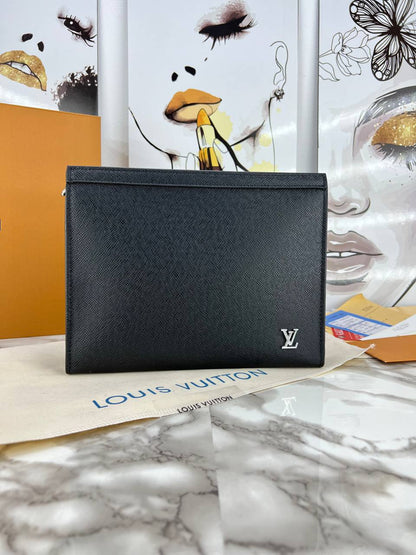 Louis Vuitton Poche Toilette / Toiletry Pouch