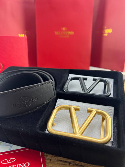 Valentino Garavani VLogo Signature Reversible Belt Set