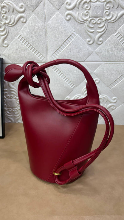JACQUEMUS Le Tournis Leather Bucket Bag