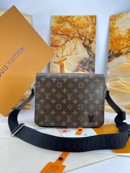 Louis Vuitton Signature Flap Messenger Bag