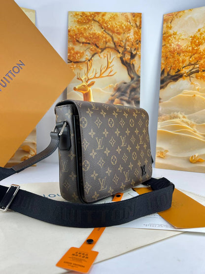 Louis Vuitton Signature Flap Messenger Bag