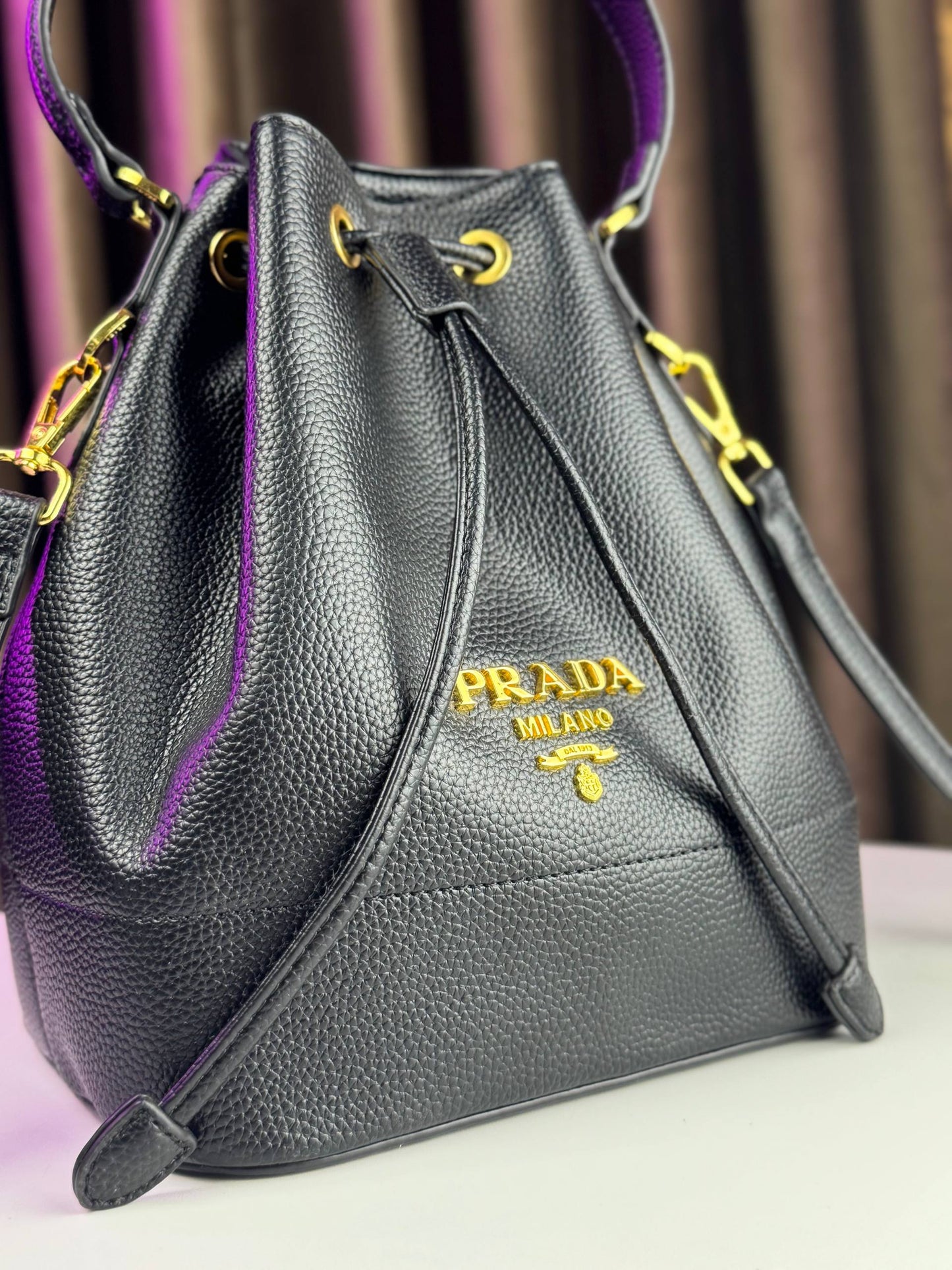 Prada👜 Bucket Bag