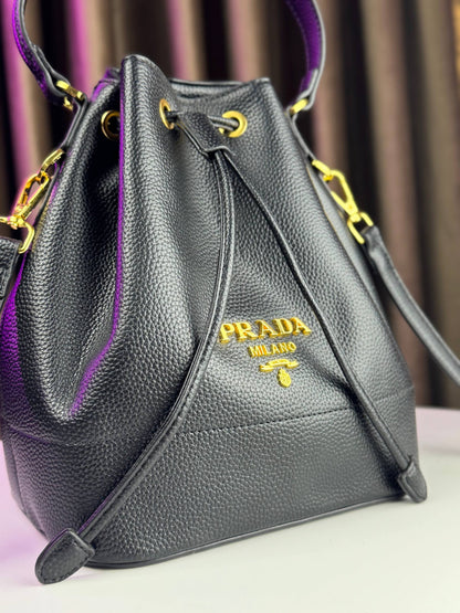 Prada👜 Bucket Bag