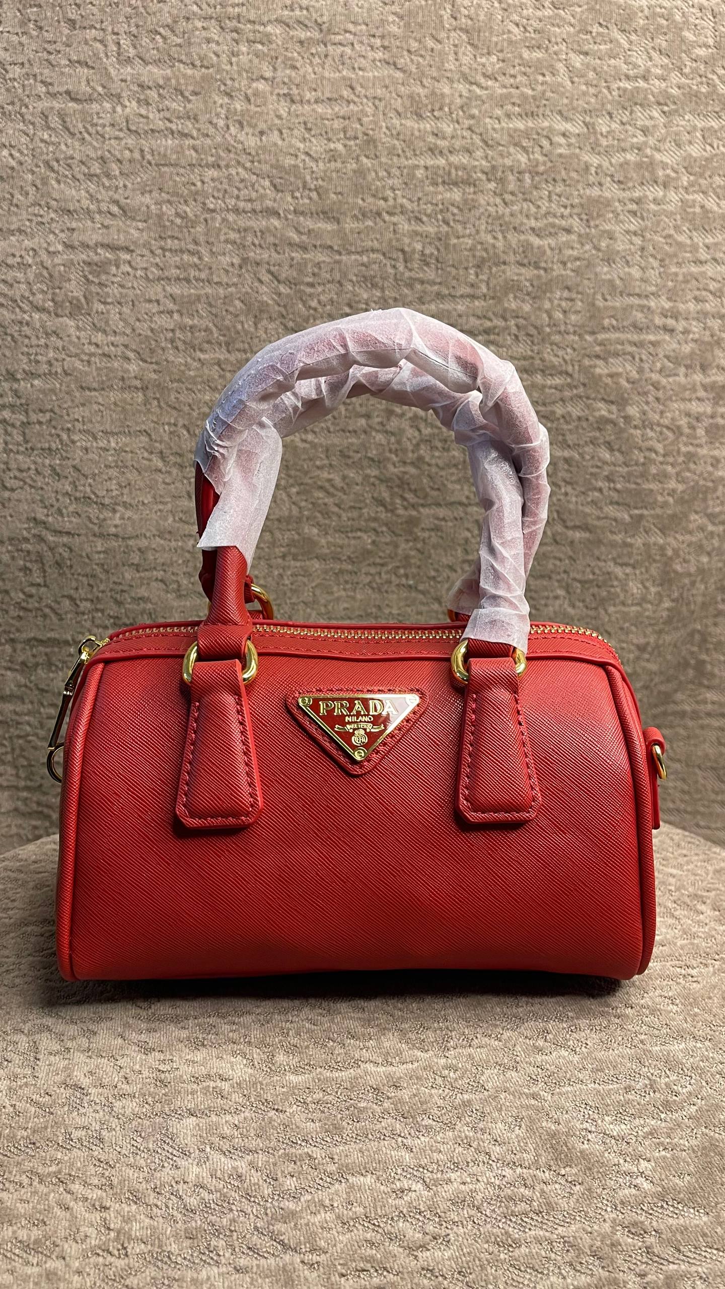 Elegant  Saffiano Leather Handbag