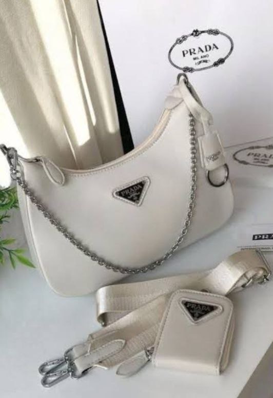 Prada Re-Edition 2005 Re-Nylon shoulder bag