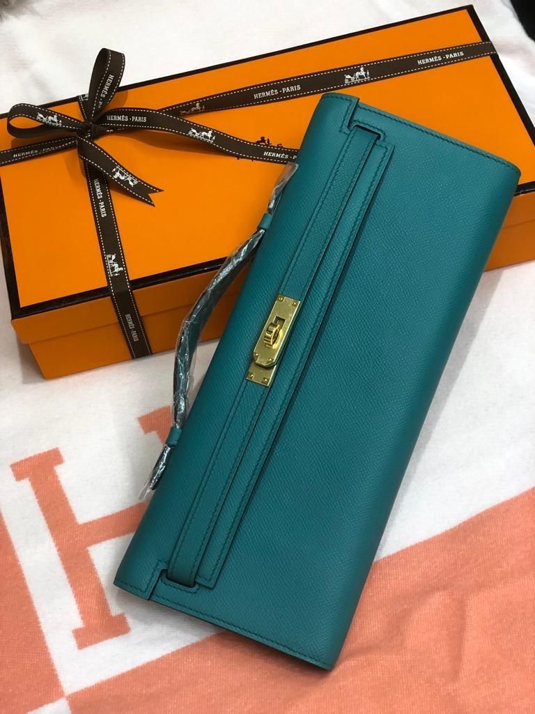 Hermès Kelly Cut Clutch Bag in Epsom Leather