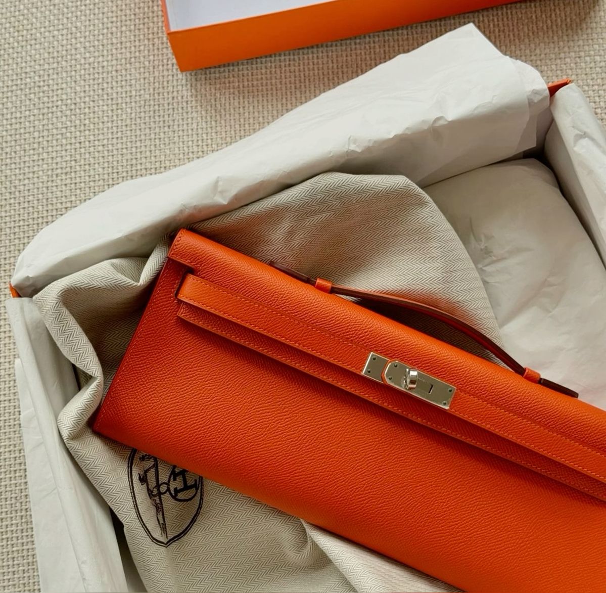 Hermès Kelly Cut Clutch Bag in Epsom Leather