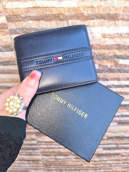 Tommy Hilfiger Classic Leather Passcase Bifold Wallet
