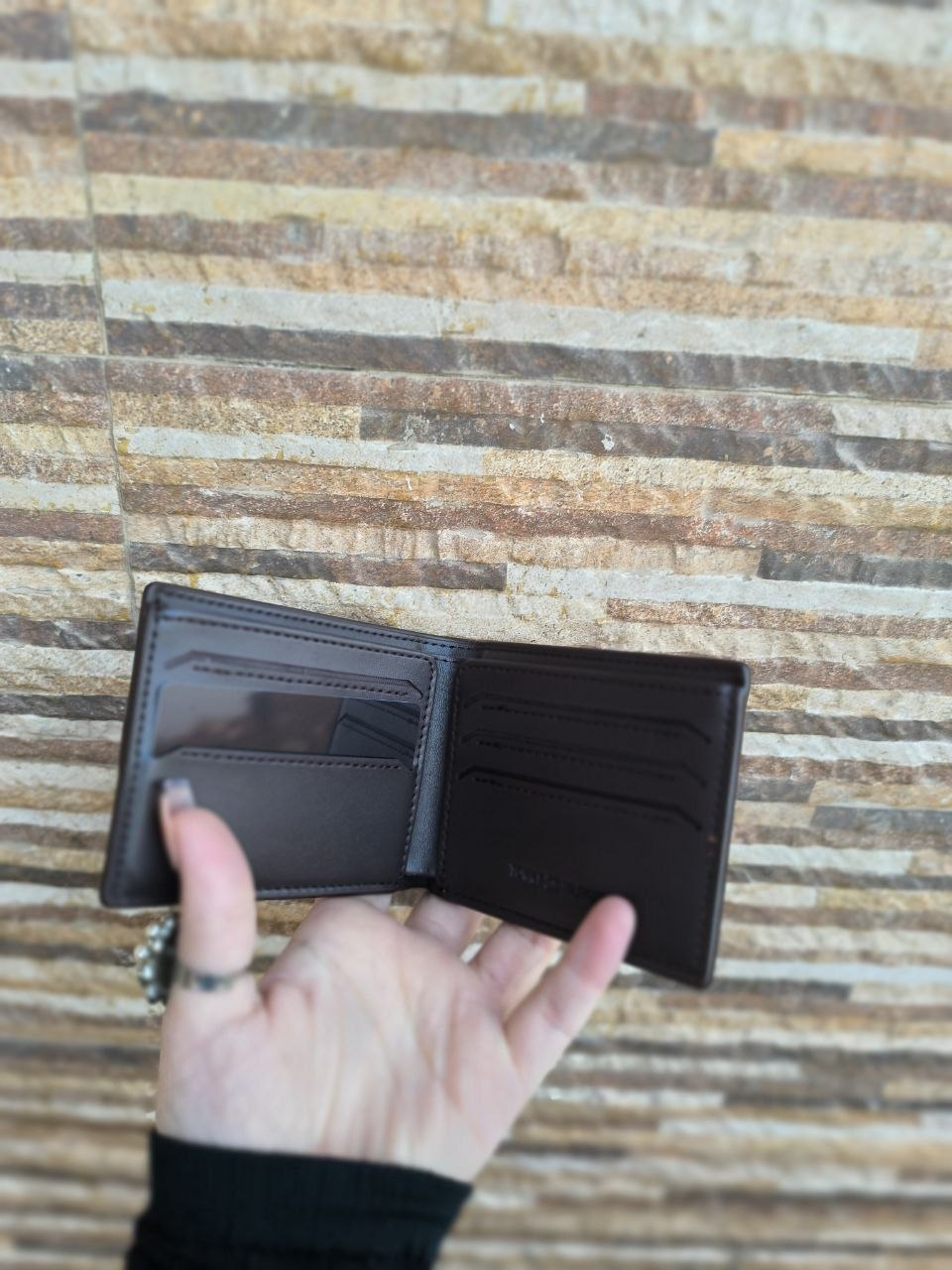 Tommy Hilfiger Classic Leather Passcase Bifold Wallet
