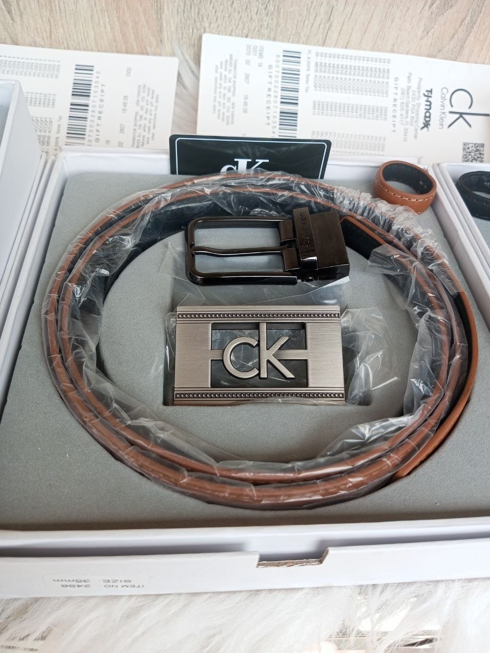 Calvin Klein Men's Reversible Belt Gift Set with Interchangeable Buckles